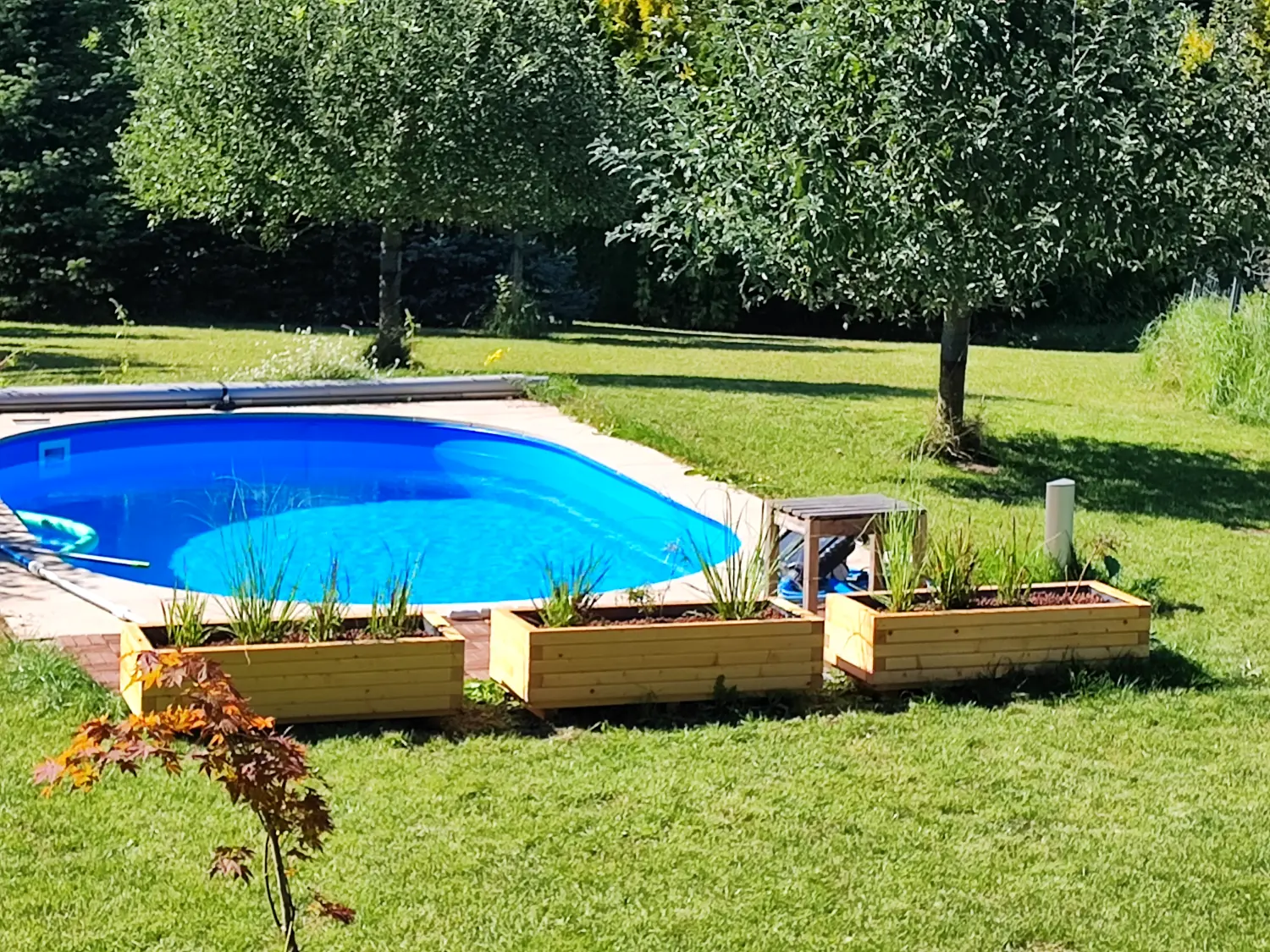 Die Gartenfee, Gartenschwimmbad